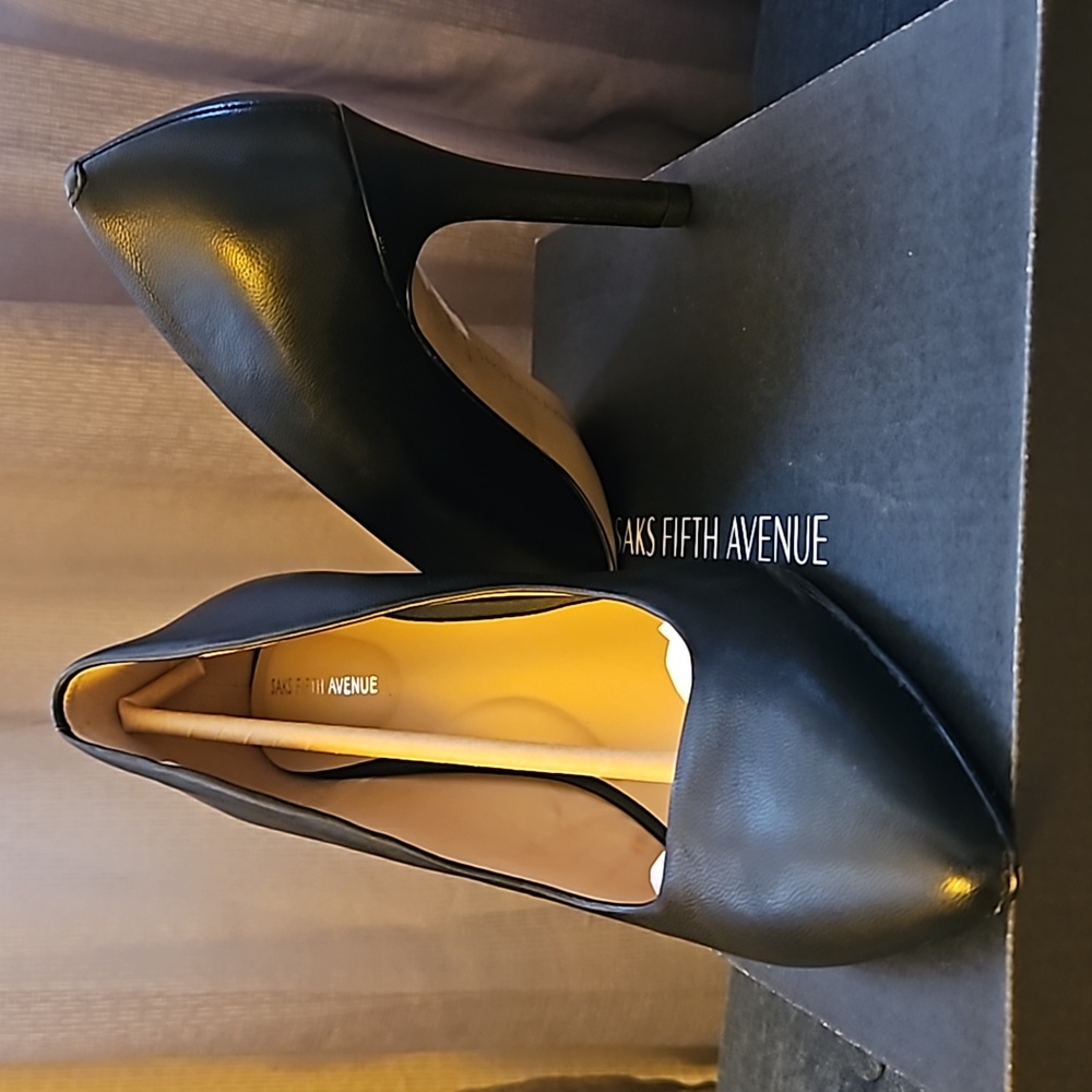 Shoe